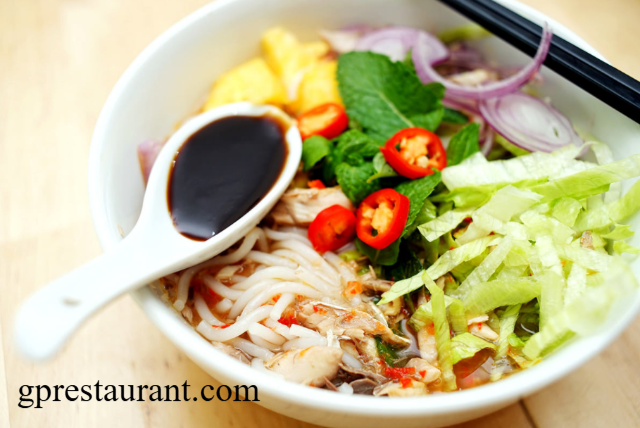 Menikmati Kelezatan Laksa ala Malaysia